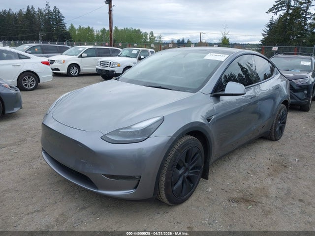 7SAYGAEE3SF292260 Tesla Model Y Long Range Dual Motor All-wheel Drive