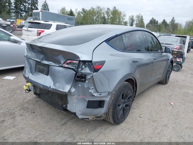 7SAYGAEE3SF292260 Tesla Model Y Long Range Dual Motor All-wheel Drive