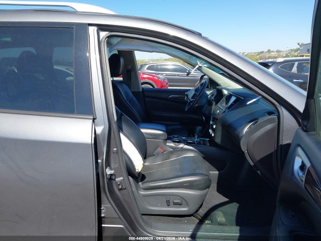 Продажа на аукционе авто 2015 Nissan Pathfinder Platinum, vin: 5N1AR2MMXFC607318, номер лота: 44909929