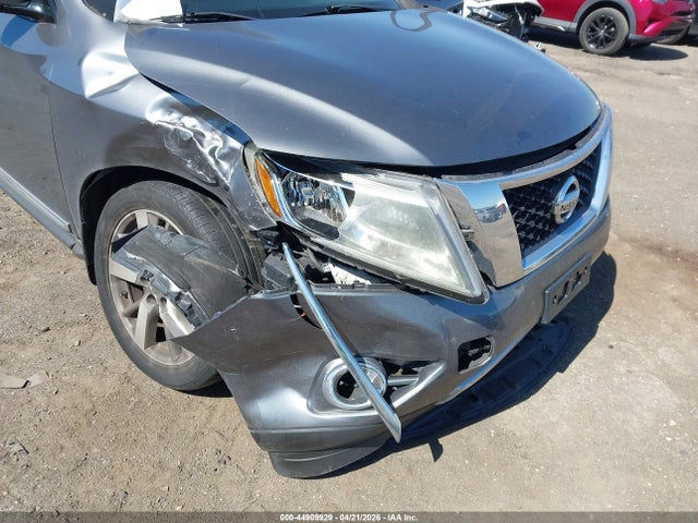 Продажа на аукционе авто 2015 Nissan Pathfinder Platinum, vin: 5N1AR2MMXFC607318, номер лота: 44909929
