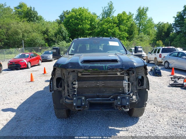 2GC4YPEYXR1182194 Chevrolet Silverado 2500hd 4wd Standard Bed Ltz