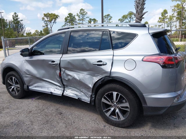 Продаж на аукціоні авто 2018 Toyota Rav4 Xle, vin: 2T3WFREV1JW489426, номер лоту: 44909947