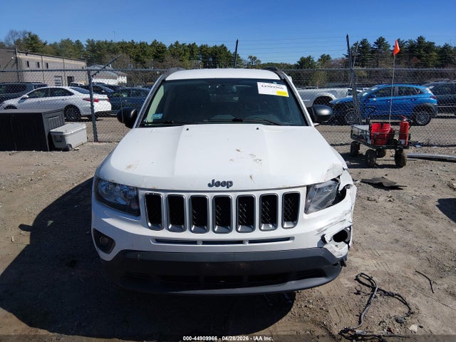 1C4NJCBA3GD591132 Jeep Compass Sport Se