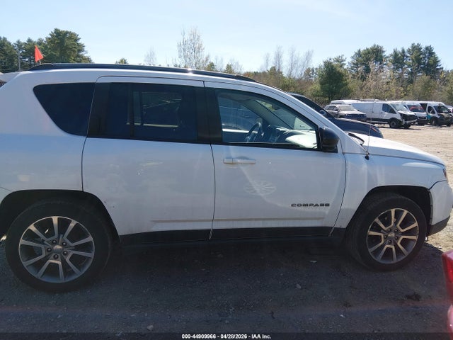 1C4NJCBA3GD591132 Jeep Compass Sport Se