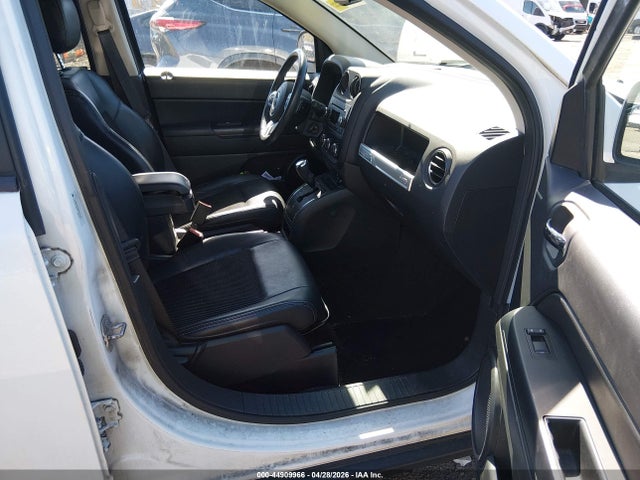 1C4NJCBA3GD591132 Jeep Compass Sport Se