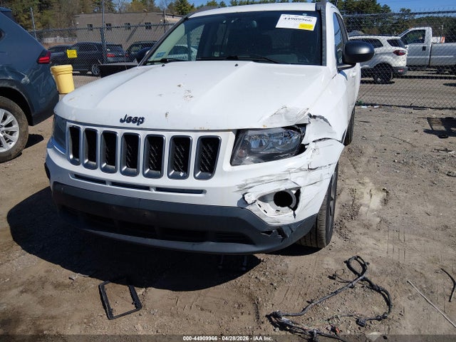 1C4NJCBA3GD591132 Jeep Compass Sport Se