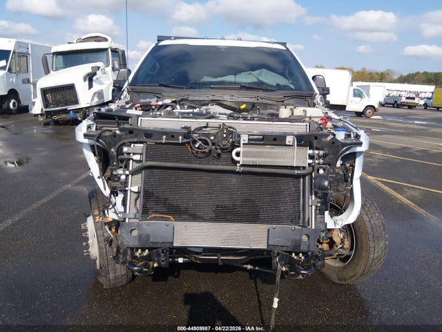 44909987 :رقم المزاد ، 1FD0W5HT6REG02892 vin ، 2024 Ford F-550 Chassis Xl مزاد بيع