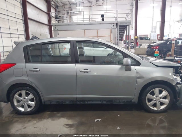 44910000 :رقم المزاد ، 3N1BC1CP4BL505935 vin ، 2011 Nissan Versa 1.8sl مزاد بيع