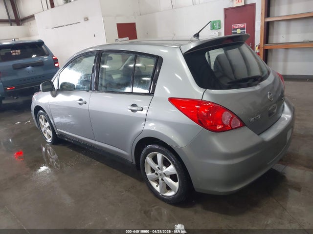 44910000 :رقم المزاد ، 3N1BC1CP4BL505935 vin ، 2011 Nissan Versa 1.8sl مزاد بيع
