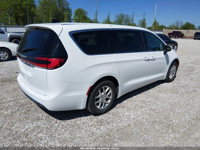 2023 CHRYSLER PACIFICA 2C4RC1BG9PR620148 Photo 3