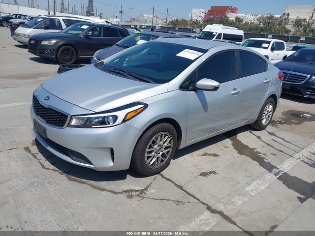 Продаж на аукціоні авто 2018 Kia Forte Lx, vin: 3KPFK4A76JE220940, номер лоту: 44910018