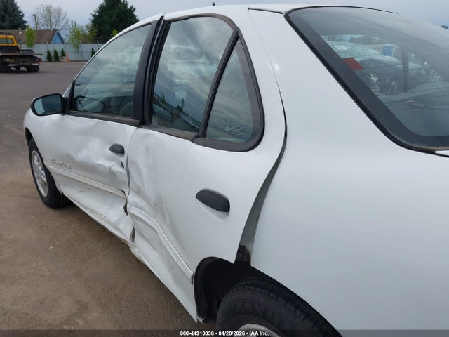 Aukcja sprzedaży 1998 Pontiac Sunfire Se, vin: 1G2JB5243W7577119, numer aukcji: 44910038