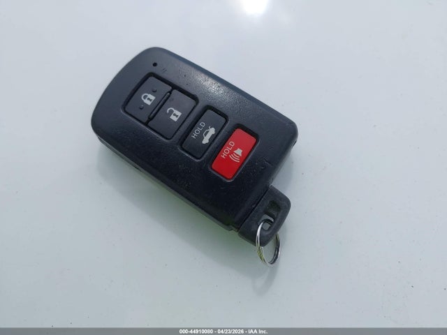 Продажа на аукционе авто 2014 Toyota Corolla S Plus, vin: 5YFBURHE3EP016501, номер лота: 44910080