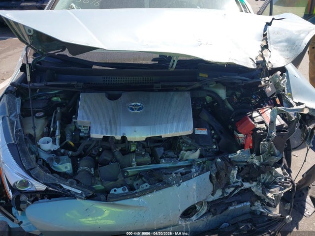 Продажа на аукционе авто 2018 Toyota Prius Two, vin: JTDKBRFUXJ3599880, номер лота: 44910086