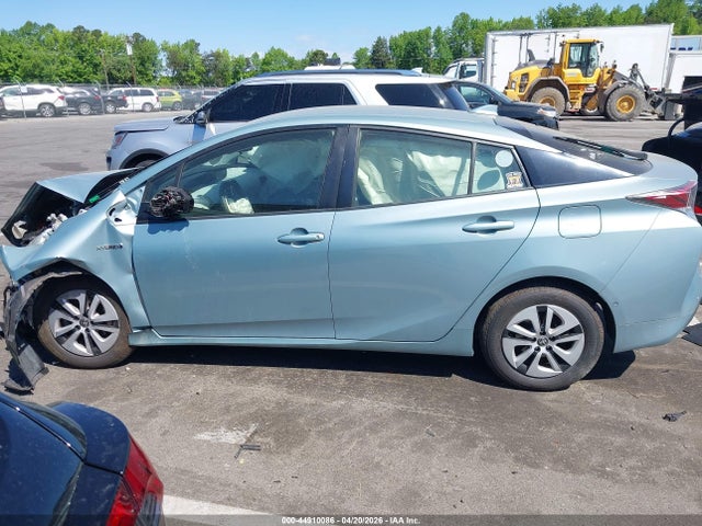 Продажа на аукционе авто 2018 Toyota Prius Two, vin: JTDKBRFUXJ3599880, номер лота: 44910086