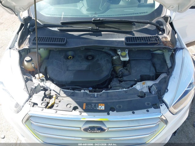 Продаж на аукціоні авто 2018 Ford Escape Titanium, vin: 1FMCU9J94JUB79877, номер лоту: 44910096