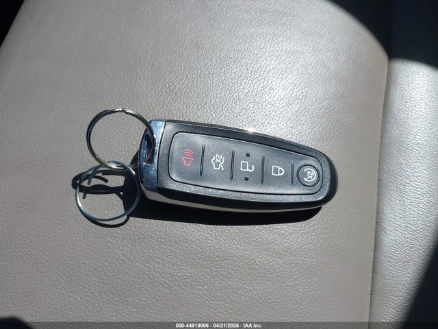 Продаж на аукціоні авто 2018 Ford Escape Titanium, vin: 1FMCU9J94JUB79877, номер лоту: 44910096