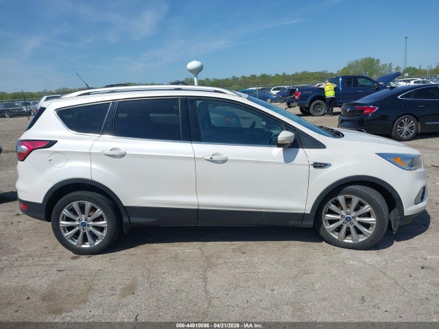Продаж на аукціоні авто 2018 Ford Escape Titanium, vin: 1FMCU9J94JUB79877, номер лоту: 44910096