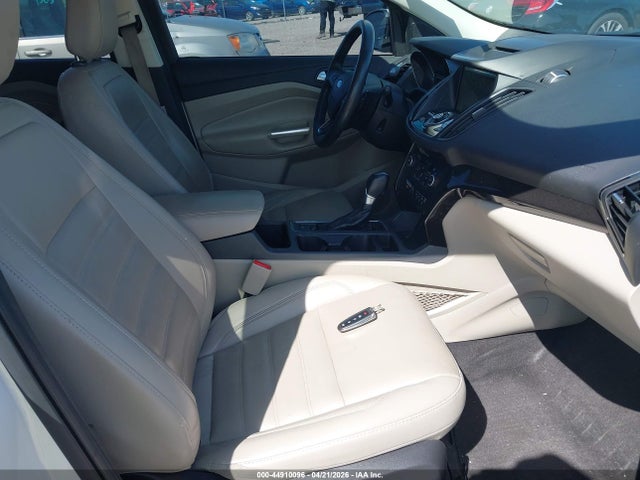 Продаж на аукціоні авто 2018 Ford Escape Titanium, vin: 1FMCU9J94JUB79877, номер лоту: 44910096