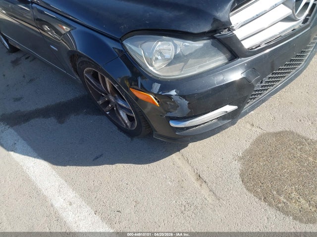 Aukcja sprzedaży 2012 Mercedes-benz C 250 Sport, vin: WDDGF4HB5CR204566, numer aukcji: 44910101