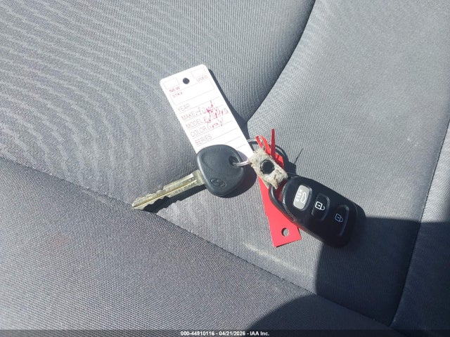 Продаж на аукціоні авто 2016 Hyundai Elantra Se, vin: KMHDH4AE0GU645922, номер лоту: 44910116
