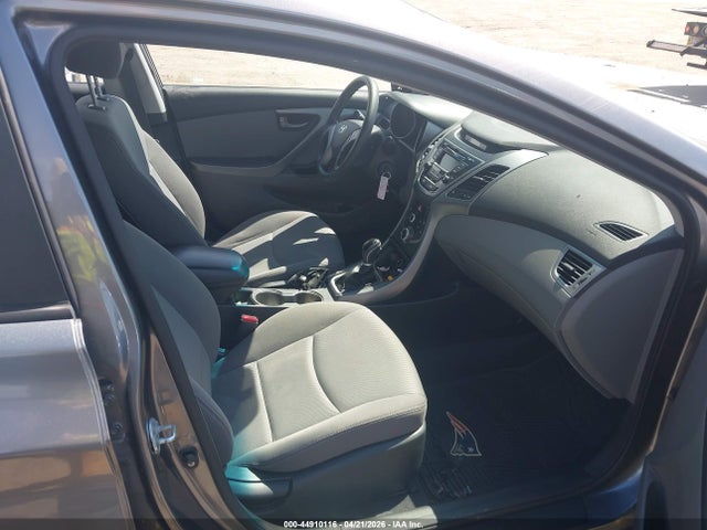 Продаж на аукціоні авто 2016 Hyundai Elantra Se, vin: KMHDH4AE0GU645922, номер лоту: 44910116