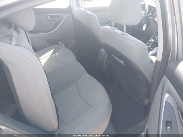 Продаж на аукціоні авто 2016 Hyundai Elantra Se, vin: KMHDH4AE0GU645922, номер лоту: 44910116