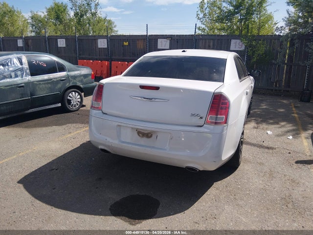 2014 Chrysler 300 300s მანქანა იყიდება აუქციონზე, vin: 2C3CCABG2EH143169, აუქციონის ნომერი: 44910130