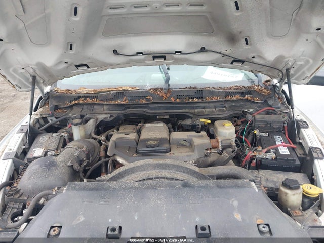 44910152 :رقم المزاد ، 3C7WRTCL8HG546840 vin ، 2017 Ram 3500 Chassis Tradesman/slt/laramie مزاد بيع