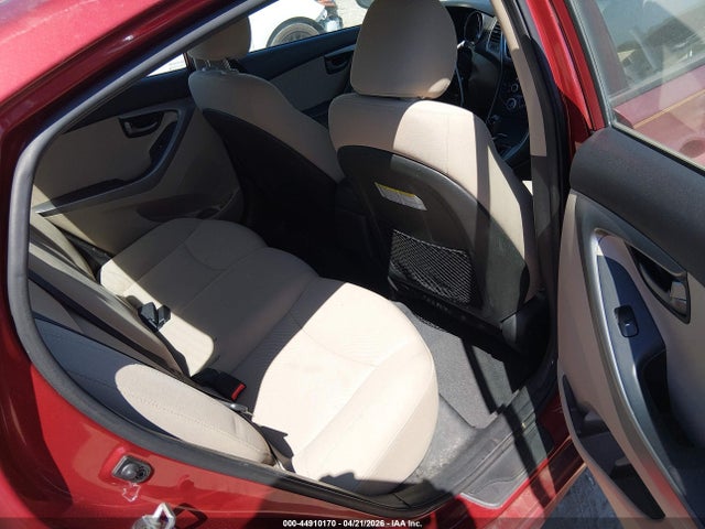 5NPDH4AE8GH791385 Hyundai ELANTRA SE