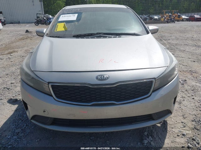 2017 Kia Forte Lx მანქანა იყიდება აუქციონზე, vin: 3KPFL4A74HE160759, აუქციონის ნომერი: 44910178