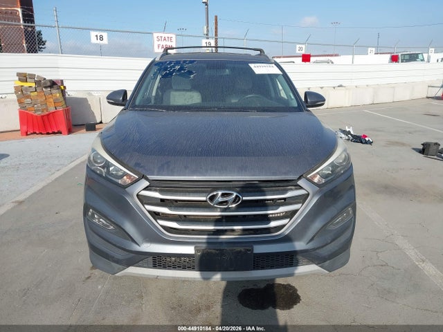 2017 Hyundai Tucson Sport მანქანა იყიდება აუქციონზე, vin: KM8J33A20HU428857, აუქციონის ნომერი: 44910184