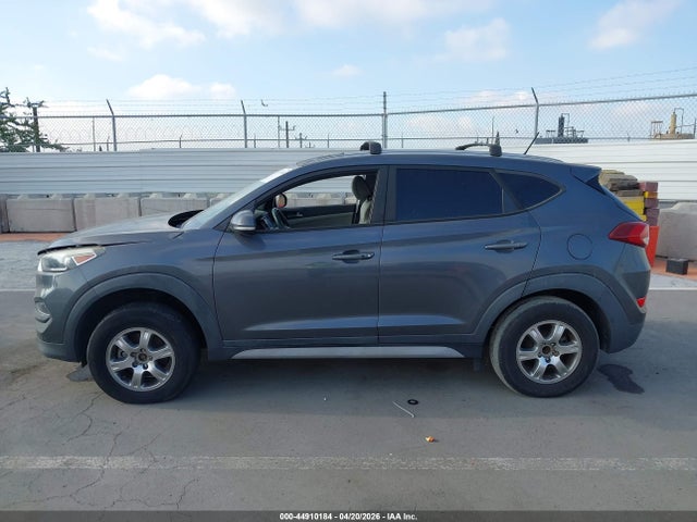 2017 Hyundai Tucson Sport მანქანა იყიდება აუქციონზე, vin: KM8J33A20HU428857, აუქციონის ნომერი: 44910184