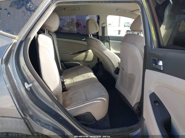 2017 Hyundai Tucson Sport მანქანა იყიდება აუქციონზე, vin: KM8J33A20HU428857, აუქციონის ნომერი: 44910184