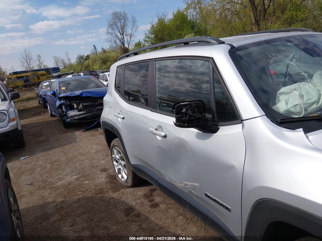 Aukcja sprzedaży 2017 Jeep Renegade Latitude 4x4, vin: ZACCJBBB6HPF84897, numer aukcji: 44910190
