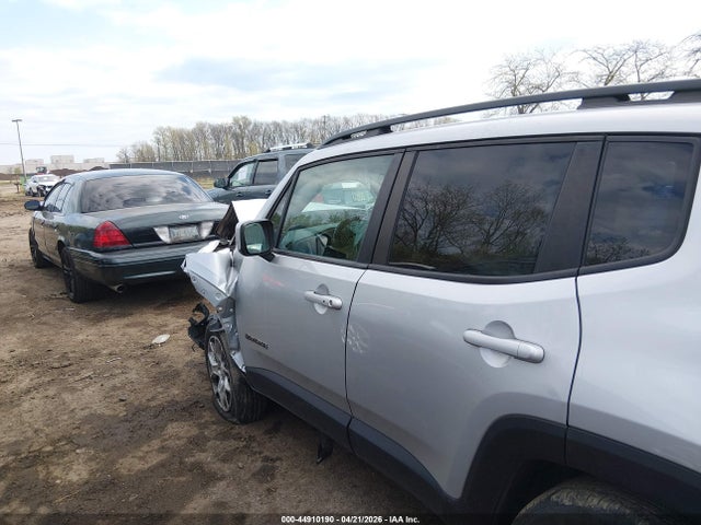 Aukcja sprzedaży 2017 Jeep Renegade Latitude 4x4, vin: ZACCJBBB6HPF84897, numer aukcji: 44910190