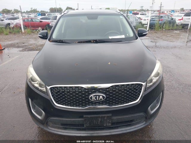 5XYPGDA58GG174169 KIA Sorento 3.3l Lx
