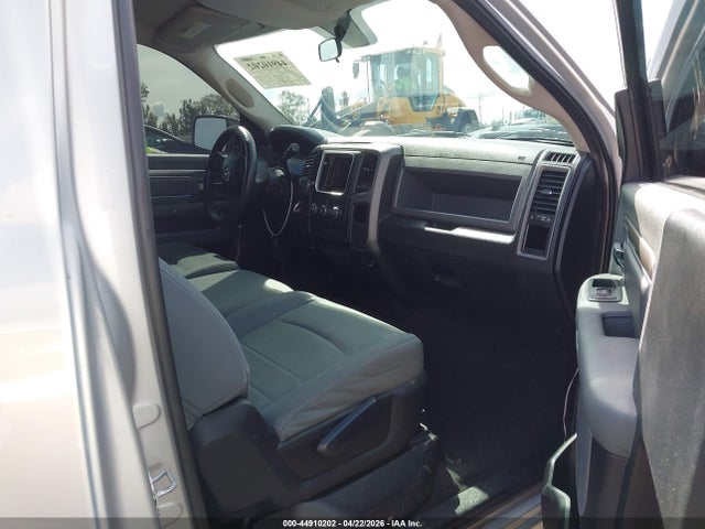 3C6JR6AT8EG102145 RAM 1500 Express