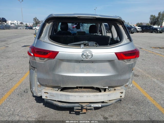 5TDBZRFH2KS949694 Toyota Highlander Le