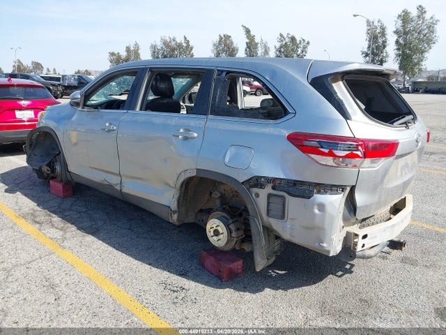 5TDBZRFH2KS949694 Toyota Highlander Le