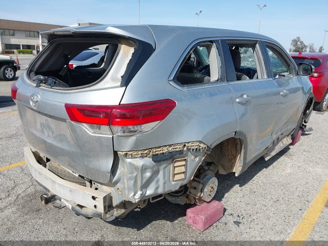 5TDBZRFH2KS949694 Toyota Highlander Le