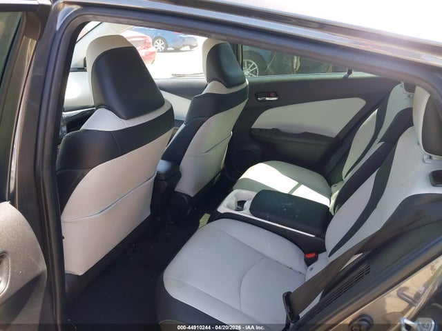 Toyota Prius Prime Advanced 2017 JTDKARFP9H3037458 Image 8