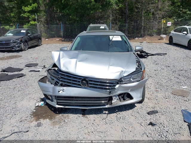 Продажа на аукционе авто 2019 Volkswagen Passat 2.0t Wolfsburg Edition, vin: 1VWLA7A32KC000690, номер лота: 44910245