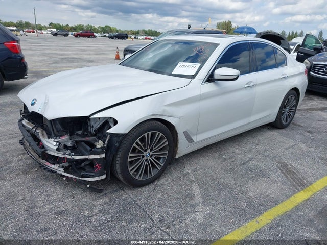 2017 Bmw 530i მანქანა იყიდება აუქციონზე, vin: WBAJA5C34HG897330, აუქციონის ნომერი: 44910252