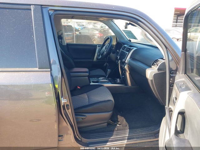 Продаж на аукціоні авто 2021 Toyota 4runner Sr5, vin: JTEMU5JR1M5905934, номер лоту: 44910263