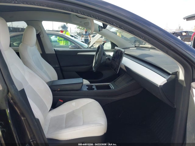 Aukcja sprzedaży 2024 Tesla Model Y Long Range Single Motor Rear-wheel Drive/rwd, vin: 7SAYGDED1RF199482, numer aukcji: 44910286