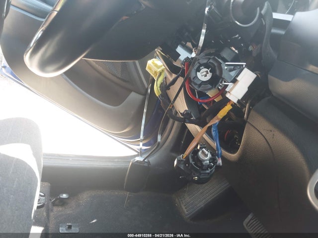 Продажа на аукционе авто 2021 Kia Seltos S, vin: KNDEU2AA8M7148231, номер лота: 44910288