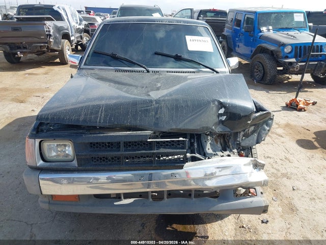 Продажа на аукционе авто 1990 Mazda B2200 Cab Plus, vin: JM2UF3136L0908365, номер лота: 44910303