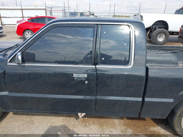 Продажа на аукционе авто 1990 Mazda B2200 Cab Plus, vin: JM2UF3136L0908365, номер лота: 44910303