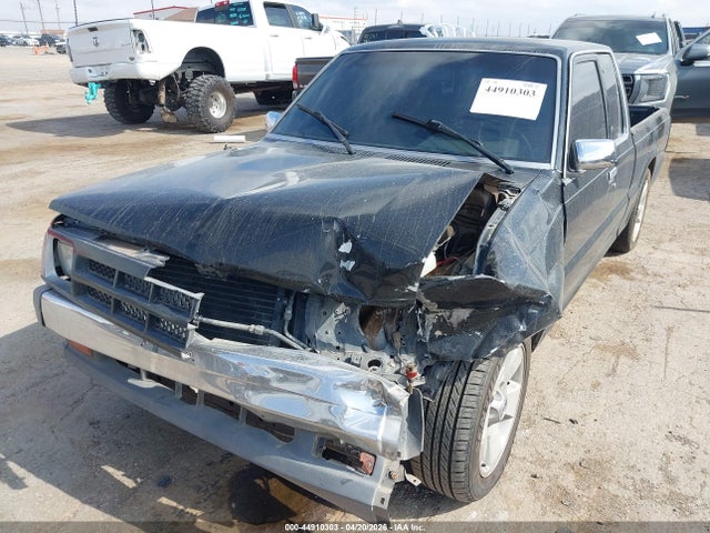 Продажа на аукционе авто 1990 Mazda B2200 Cab Plus, vin: JM2UF3136L0908365, номер лота: 44910303